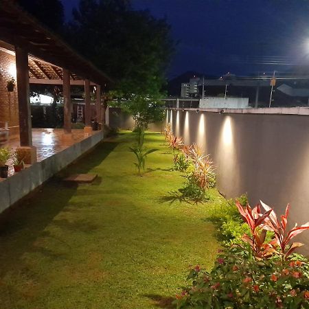 Hospedagem Economica Flor De Maria Caraguatatuba Luaran gambar